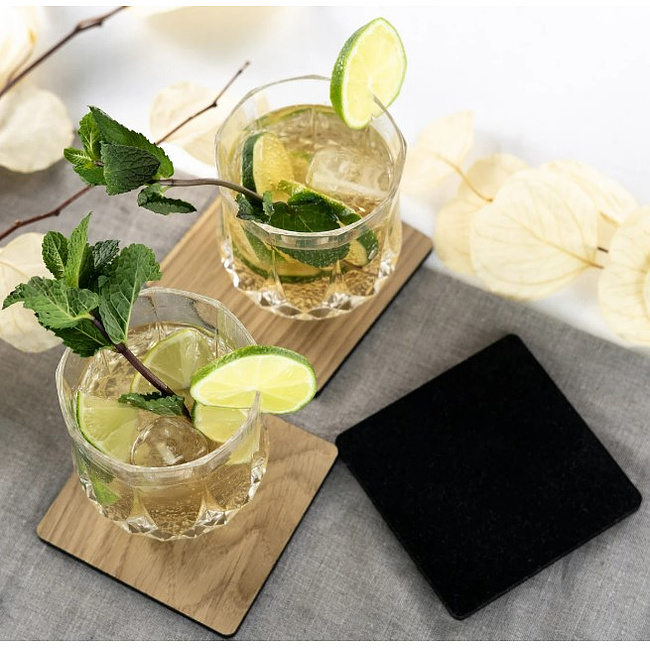 Untersetzer Eichenholz mit Filzr�cken 10 x 10cm