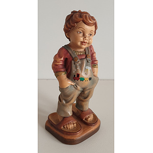 Junge mit gro�en Schuhen, ca, 11cm - aus Ahornholz geschnitzte Figur