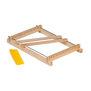 Klein-Webrahmen mit 2 Schiffchen und Kamm, BxL ca. 18cm x 25cm