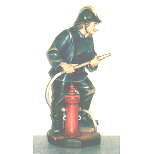 Schnitzfigur - Feuerwehrmann, 15cm hoch, color